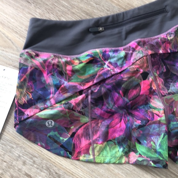 NWT Lululemon Speed Up Short Vivid Floral Tone Multi/Graphite Grey Size 4 - Picture 8 of 11